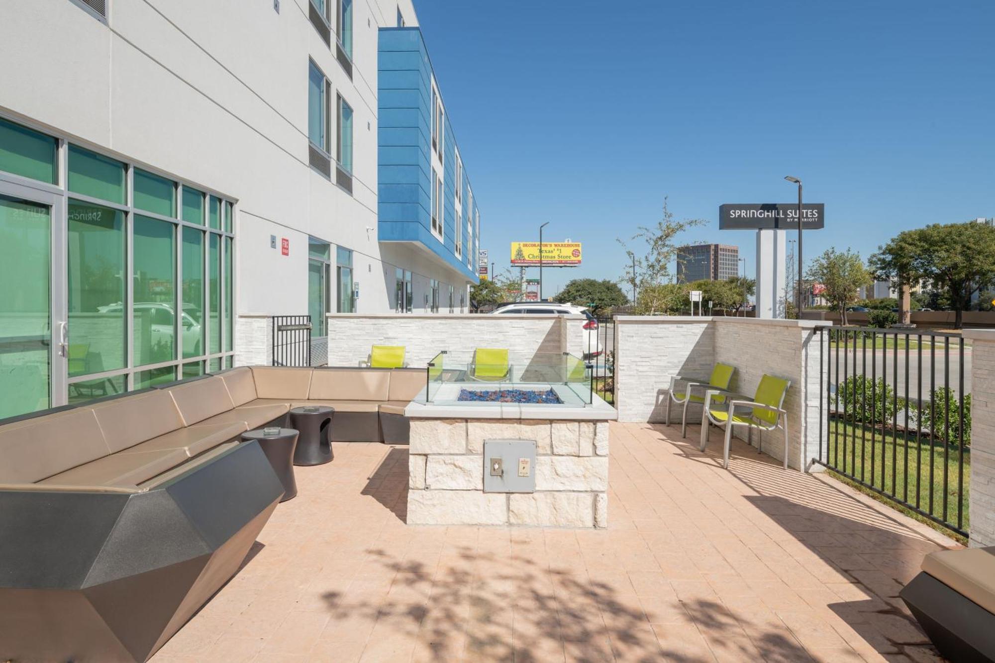 Springhill Suites Dallas Central Expressway Eksteriør bilde